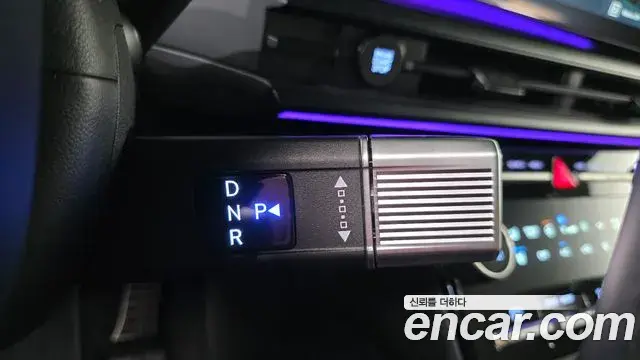 Hyundai Santa Fe 2025 — Photo 9/20
