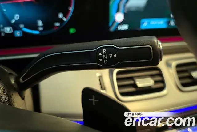 Mercedes-Benz GLE-Class 2021 — Photo 7/20