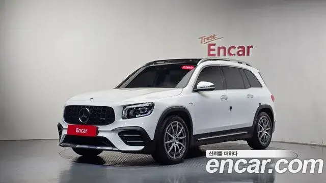Mercedes-Benz GLB-Class 2022 — Photo 11/20