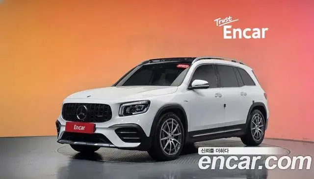 Mercedes-Benz GLB-Class 2022 — Photo 1/20
