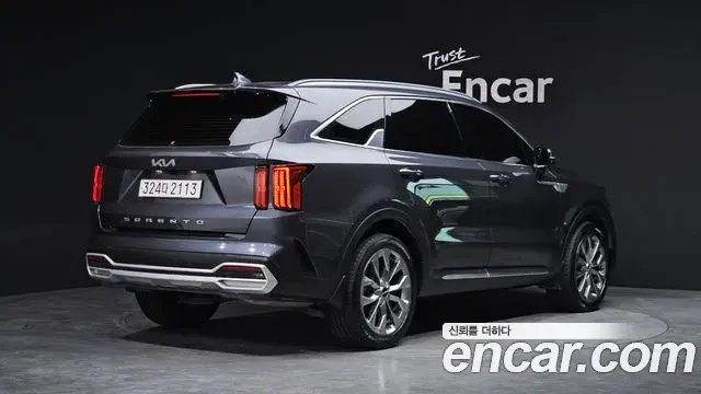 Kia Sorento 2021 — Фото 2/20