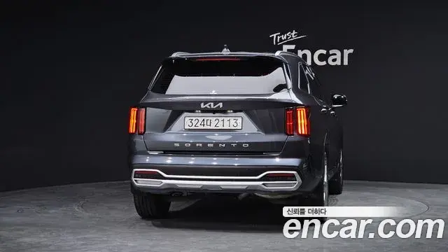 Kia Sorento 2021 — Фото 4/20