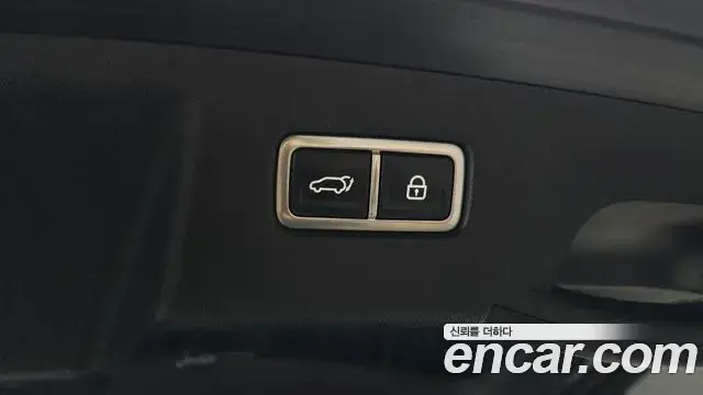 Kia Sorento 2021 — Фото 17/20