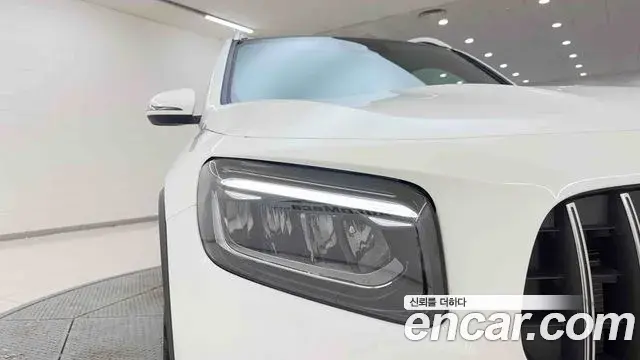 Mercedes-Benz GLB-Class 2026 — Фото 11/20