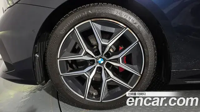 BMW 5 Series 2024 — Photo 5/20