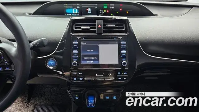 Toyota Prius 2021 — Фото 14/20