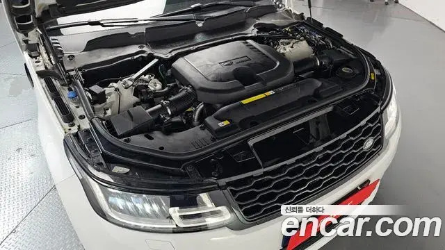 Land Rover Range Rover Sport 2021 — Photo 6/20