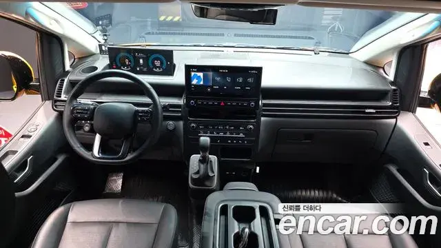 Hyundai Staria 2026 — Photo 7/20