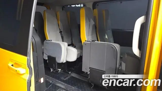 Hyundai Staria 2026 — Photo 11/20