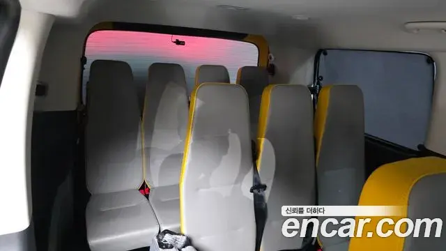 Hyundai Staria 2026 — Photo 12/20