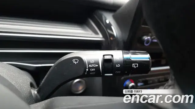 Hyundai Staria 2026 — Photo 18/20