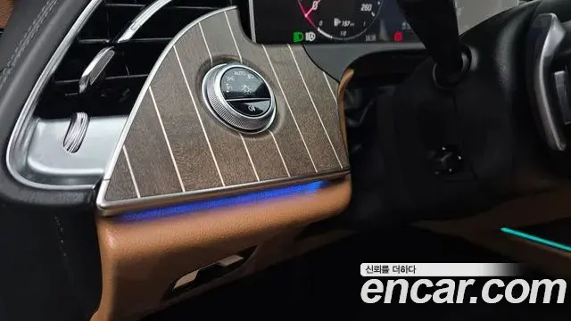 Mercedes-Benz E-Class 2024 — Photo 14/20
