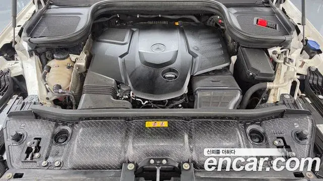 Mercedes-Benz GLE-Class 2023 — Photo 6/20