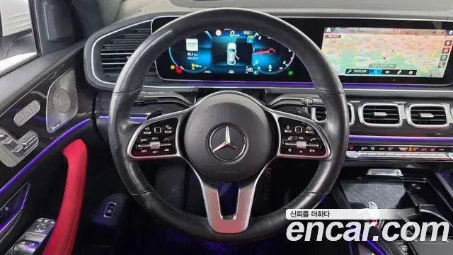 Mercedes-Benz GLE-Class 2023 — Photo 12/20