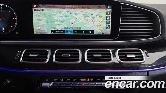 Mercedes-Benz GLE-Class 2023 — Photo 13/20