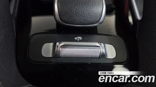Mercedes-Benz GLE-Class 2023 — Photo 15/20