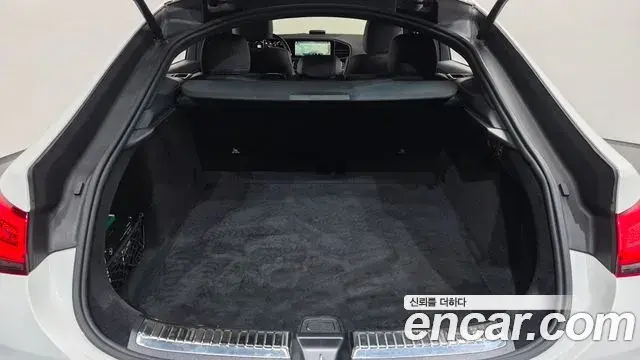 Mercedes-Benz GLE-Class 2023 — Photo 20/20