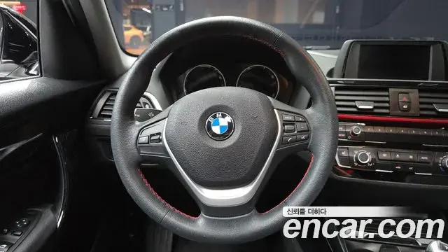 BMW 1 Series 2019 — Фото 13/20