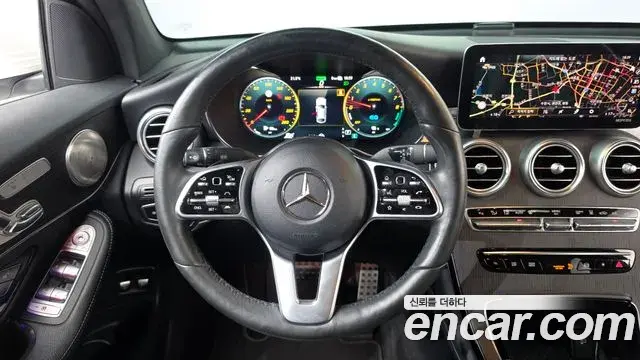 Mercedes-Benz GLC-Class 2021 — Photo 13/20
