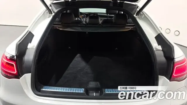Mercedes-Benz GLC-Class 2021 — Photo 17/20