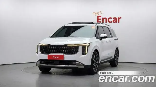 Kia Carnival 2023 — Photo 3/20