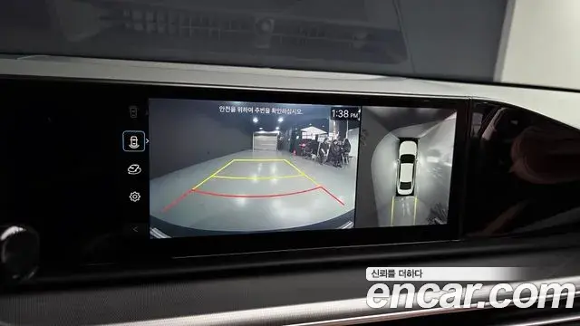 Hyundai Grandeur 2023 — Photo 15/20