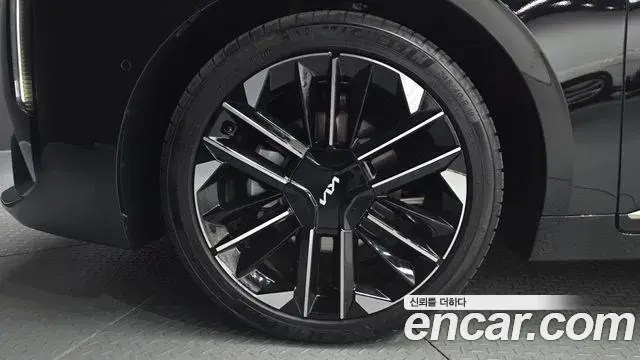 Kia K8 2024 — Photo 5/20