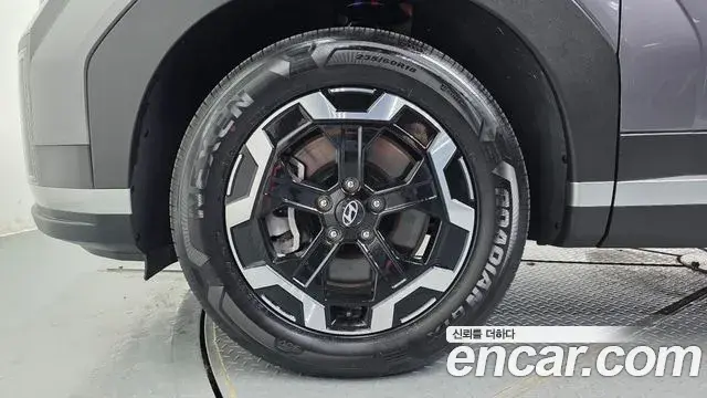 Hyundai Santa Fe 2023 — Photo 5/20