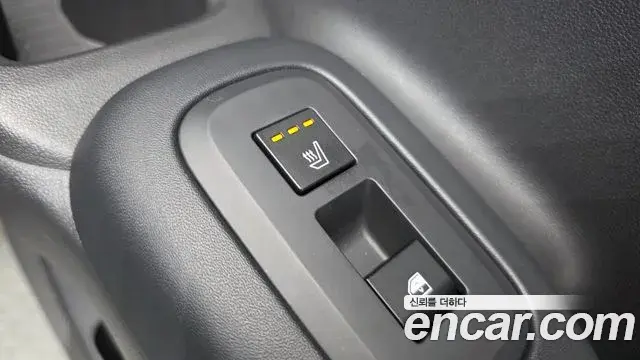 Hyundai Santa Fe 2023 — Photo 19/20