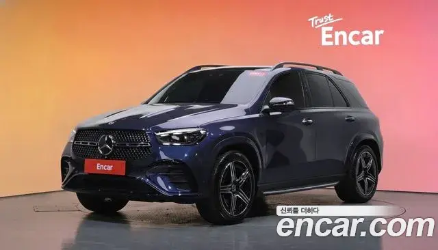 Mercedes-Benz GLE-Class 2023 — Photo 1/20