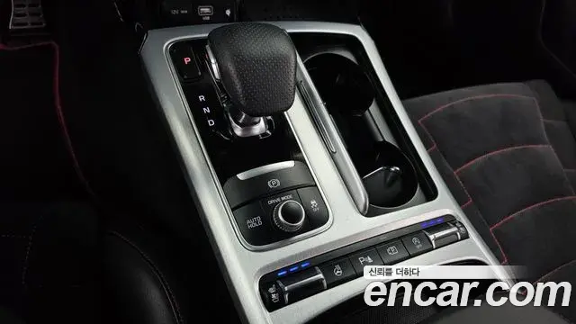 Kia Stinger 2022 — Photo 9/20