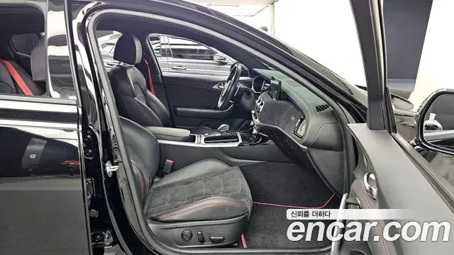 Kia Stinger 2022 — Photo 11/20