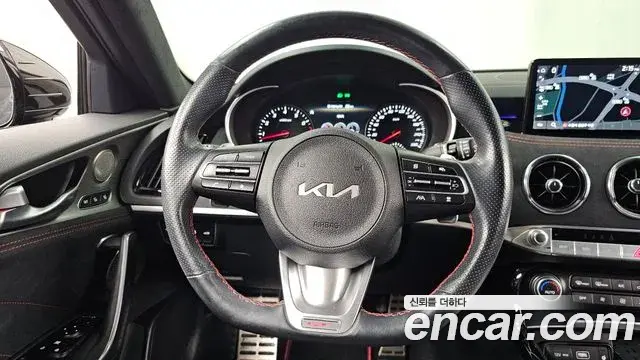 Kia Stinger 2022 — Photo 13/20