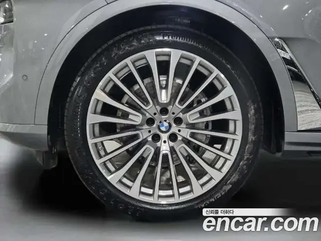 BMW X7 2026 — Photo 4/20