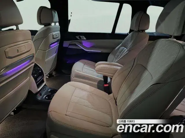 BMW X7 2026 — Photo 13/20