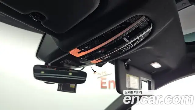 Porsche Cayenne 2023 — Photo 17/20