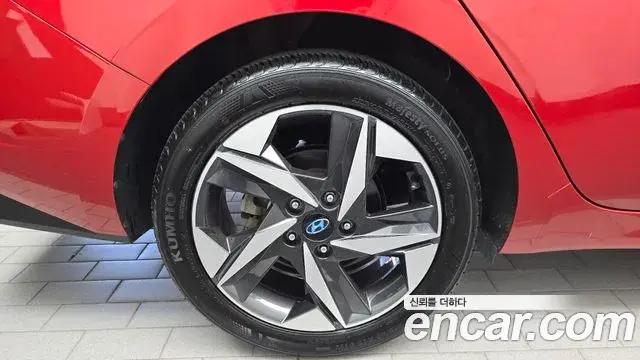 Hyundai Avante 2020 — Photo 5/20