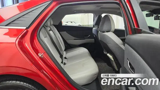 Hyundai Avante 2020 — Photo 11/20