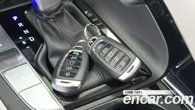 Hyundai Avante 2020 — Photo 15/20