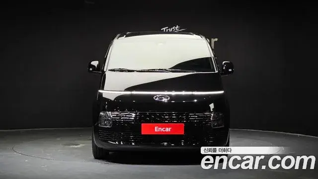 Hyundai Staria 2022 — Photo 13/20