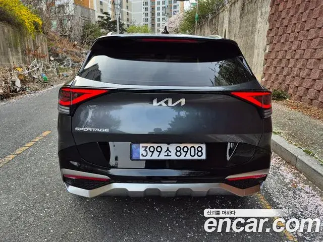 Kia Sportage 2024 — ფოტო 17/20