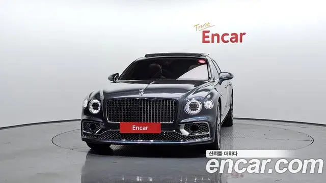 Bentley Flying Spur 2021 — Фото 3/20