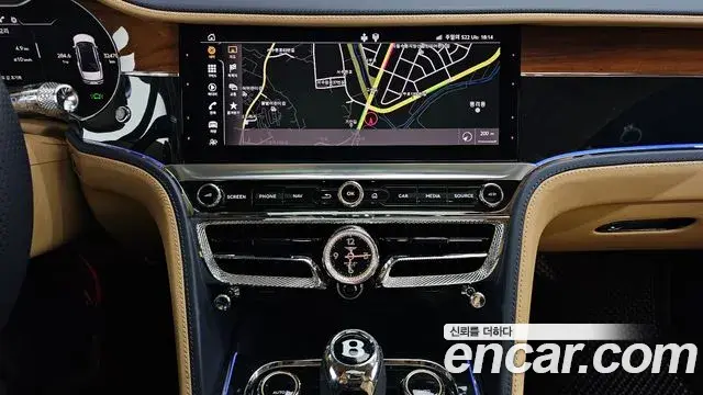 Bentley Flying Spur 2021 — Фото 14/20