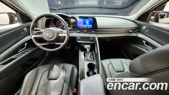 Hyundai The New Avante Hybrid 2020 — Photo 11/20