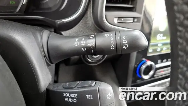 Renault Samsung QM6 2021 — ფოტო 17/20