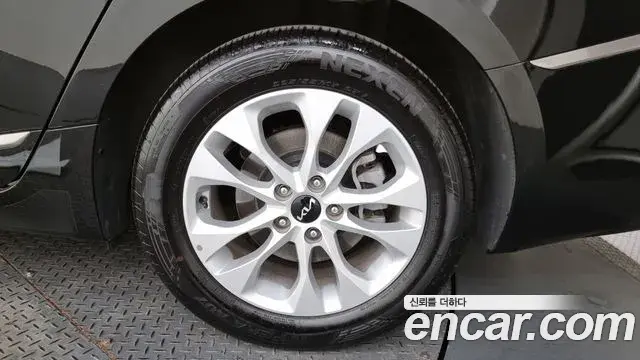 Kia K8 2024 — Photo 12/20