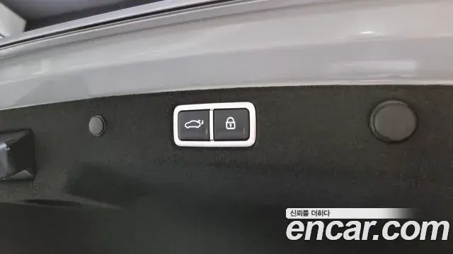 Hyundai Grandeur Hybrid 2025 — ფოტო 7/20