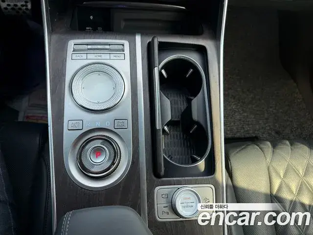 Genesis GV80 2020 — Photo 14/20