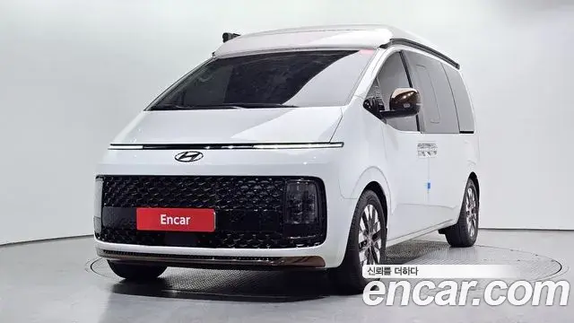 Hyundai Staria 2022 — ფოტო 18/20