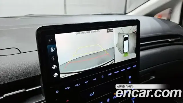 Hyundai Staria 2022 — ფოტო 14/20